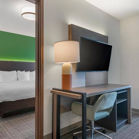 Comfort Suites Conference Center Rapid City Bagian luar foto