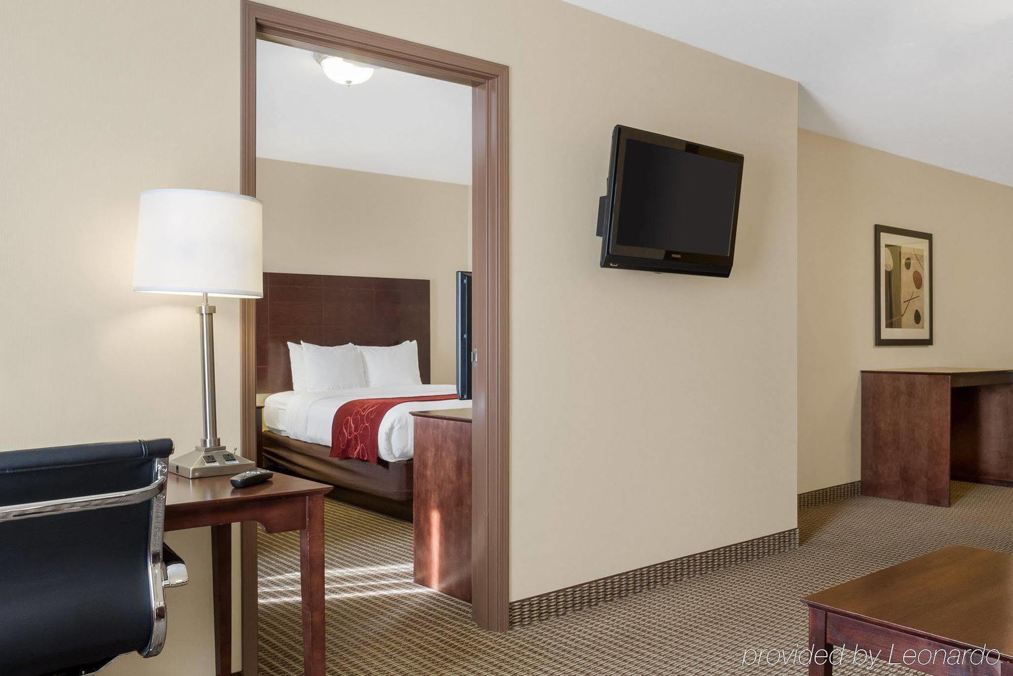 Comfort Suites Conference Center Rapid City Bagian luar foto